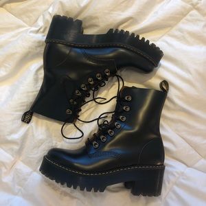 BRAND NEW Doc Martens Leona Heels